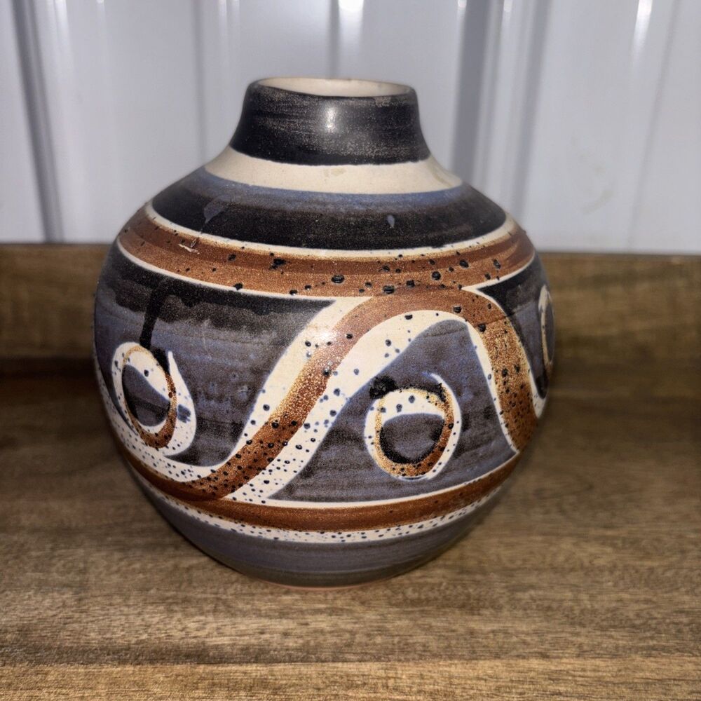 Vintage 1971 5.5 Inch Pottery By B. Welsh Pacific Stonewear